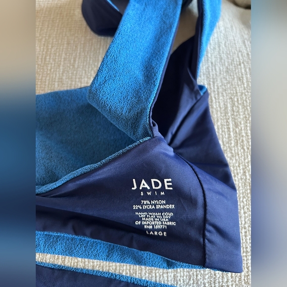 Bikini - Picture 4 of 5